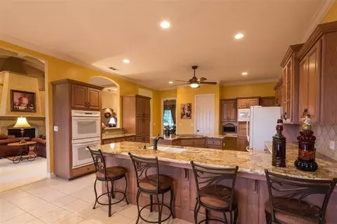 5884 E Province Ave, Clovis, CA 93619 photo 9