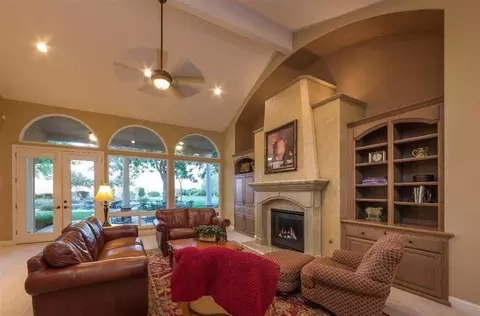 5884 E Province Ave, Clovis, CA 93619 photo 4