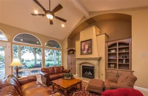 5884 E Province Ave, Clovis, CA 93619 photo 3
