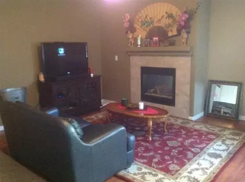 1040 Stanford Ave, Madera, CA 93637 photo 6