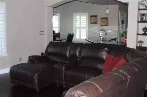 3059 Express Ct, Madera, CA 93637 photo 9