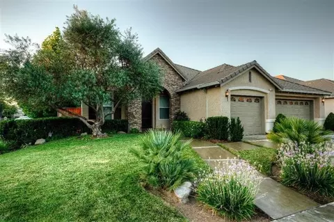 1845 Lester Ave, Clovis, CA 93619 photo 2