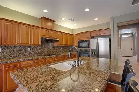 1845 Lester Ave, Clovis, CA 93619 photo 4