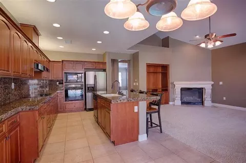 1845 Lester Ave, Clovis, CA 93619 photo 5