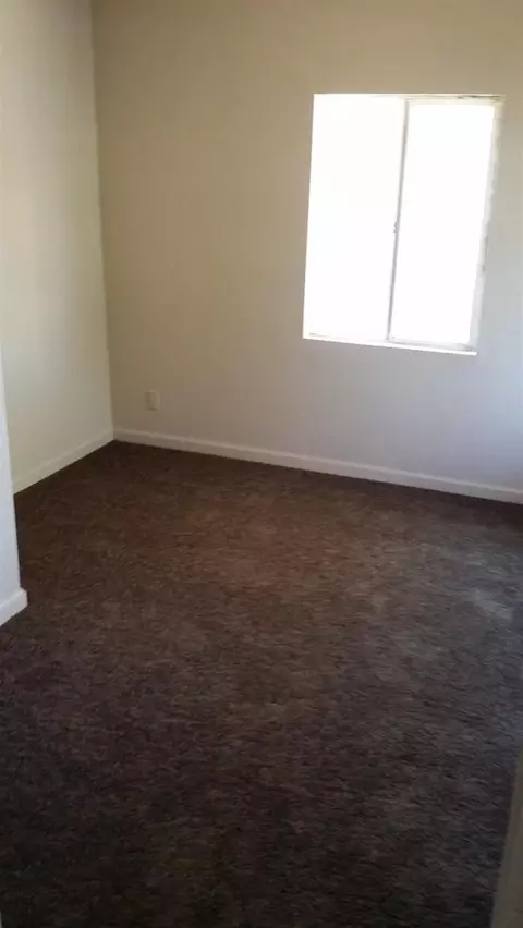 606 S B St, Madera, CA 93638 photo 10