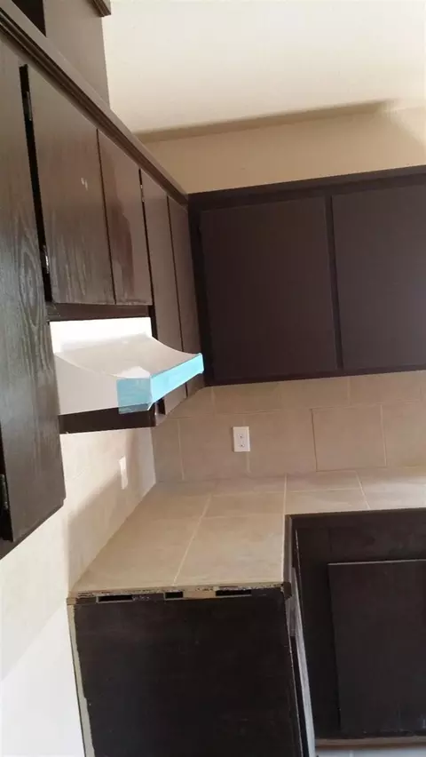 606 S B St, Madera, CA 93638 photo 3