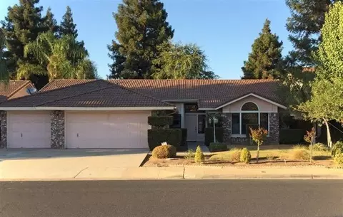 2009 Sample Ave, Clovis, CA 93611 photo 1