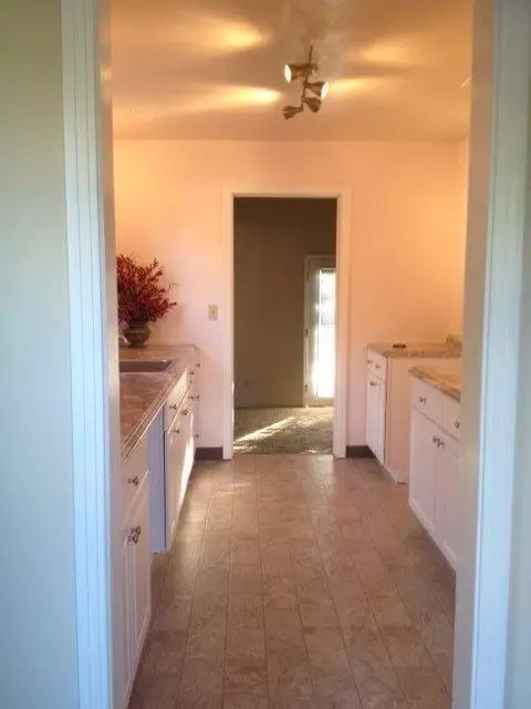 435 N 3rd St, Chowchilla, CA 93610 photo 5