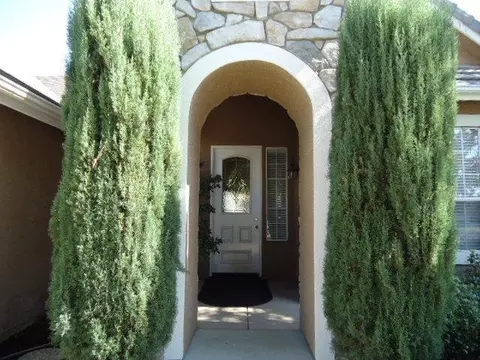 3083 Hanson Ave, Clovis, CA 93611 photo 2