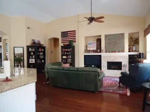 3083 Hanson Ave, Clovis, CA 93611 photo 7