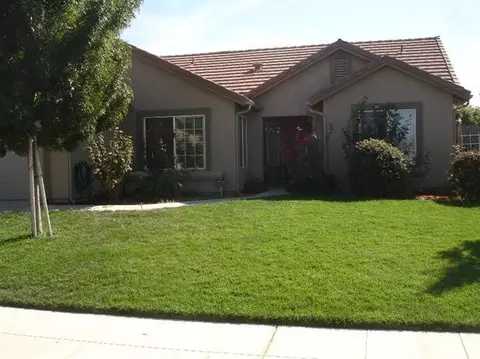 804 Morris Ln, Madera, CA 93637 photo 1
