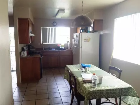 853 3rd St, Sanger, CA 93657 photo 8