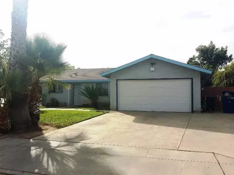 853 3rd St, Sanger, CA 93657 photo 1