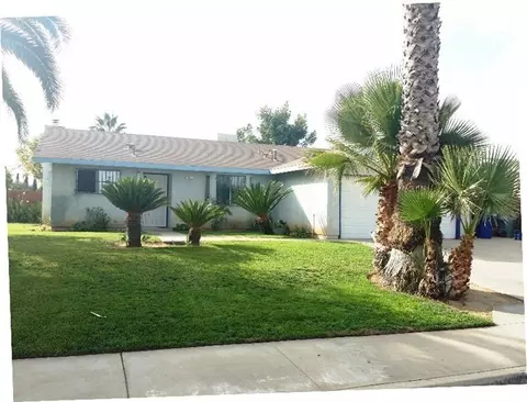 853 3rd St, Sanger, CA 93657 photo 2