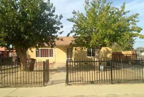 513 E Tulare St, Avenal, CA 93204 photo 1