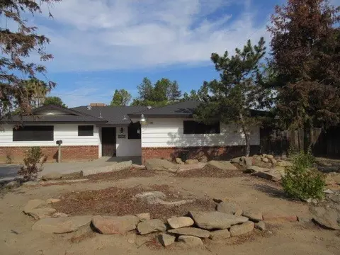 1039 2nd St, Clovis, CA 93612 photo 1