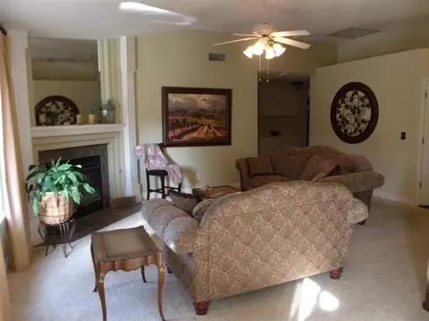 2552 Mesa Ave, Clovis, CA 93611 photo 9