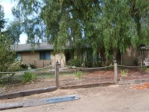 12565 Gleason Dr, Madera, CA 93636 photo 2