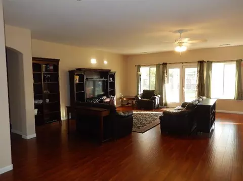1201 Sequoia Ave, Fowler, CA 93625 photo 9