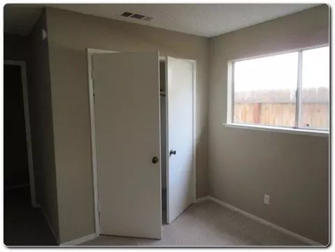 486 Laverne Ave, Clovis, CA 93611 photo 9
