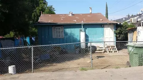 2046 Orange Ave, Selma, CA 93662 photo 1