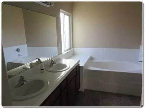 1110 Sequoia Ave, Fowler, CA 93625 photo 8