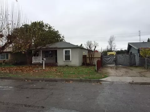 1334 K St, Sanger, CA 93657 photo 1