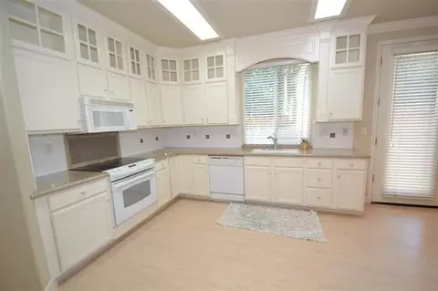 766 W Siena Ln, Clovis, CA 93619 photo 5