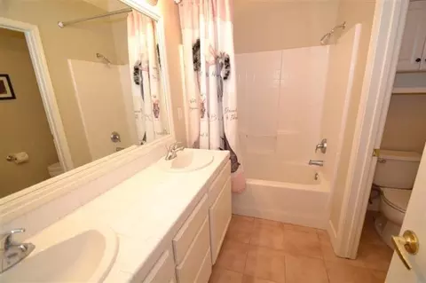766 W Siena Ln, Clovis, CA 93619 photo 10