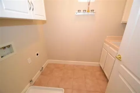 766 W Siena Ln, Clovis, CA 93619 photo 8