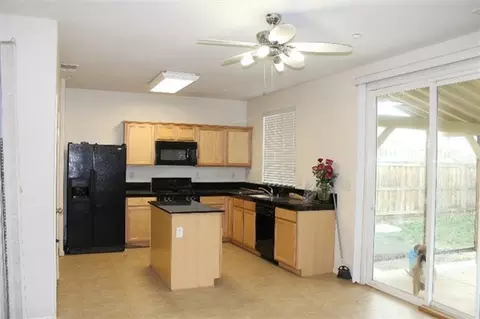 1348 Apple Ct, Madera, CA 93638 photo 5