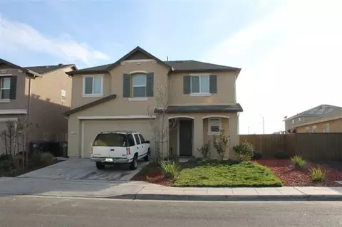 1348 Apple Ct, Madera, CA 93638 photo 2