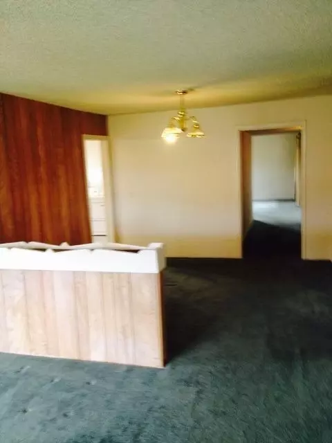 589 S 8th St, Kerman, CA 93630 photo 8