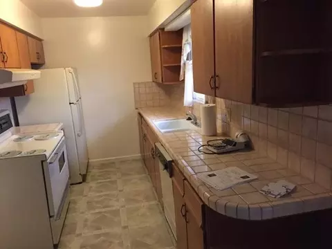 589 S 8th St, Kerman, CA 93630 photo 4