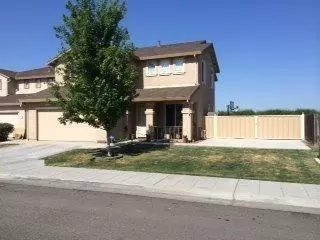 141 Pine St, Chowchilla, CA 93610 photo 2