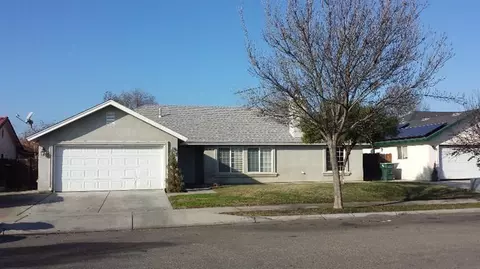 974 Arthur Ct, Madera, CA 93637 photo 1