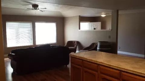 974 Arthur Ct, Madera, CA 93637 photo 5