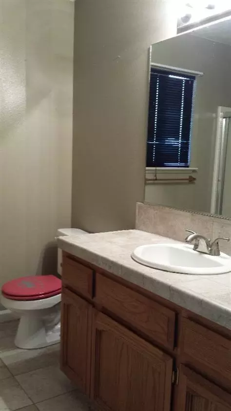 974 Arthur Ct, Madera, CA 93637 photo 8
