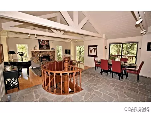 858 Sandalwood Dr, Murphys, CA 95247 photo 4