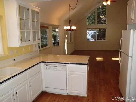 134 Meadowview Ct, Arnold, CA 95223 photo 9