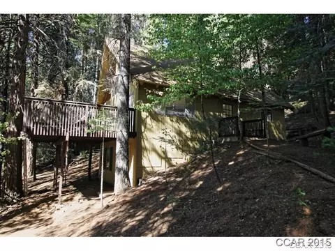 3184 Hangtree Trl, Dorrington, CA 95223 photo 1