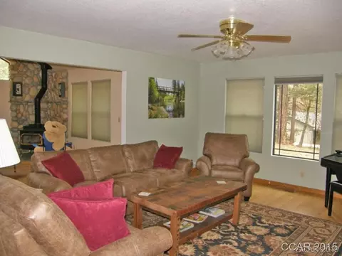 2086 Camanche Dr, Arnold, CA 95223 photo 3