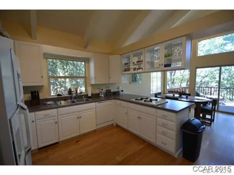 5833 Black Quartz, Murphys, CA 95247 photo 3