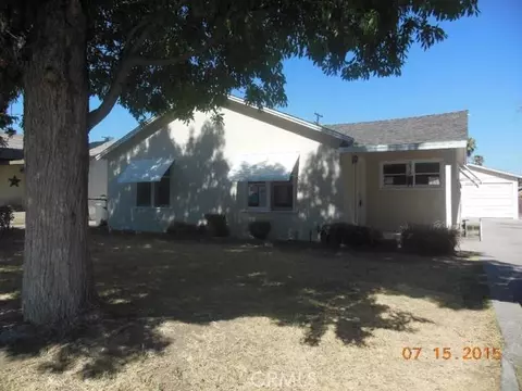 636 S 1st St, Kerman, CA 93630 photo 1