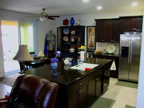 4015 Richmond Ave, Clovis, CA 93619 photo 4