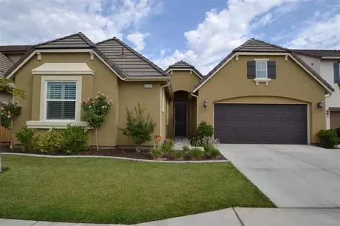 3726 Richmond Ave, Clovis, CA 93619 photo 1