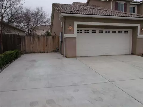 1143 N Applegate Ave, Clovis, CA 93611 photo 2