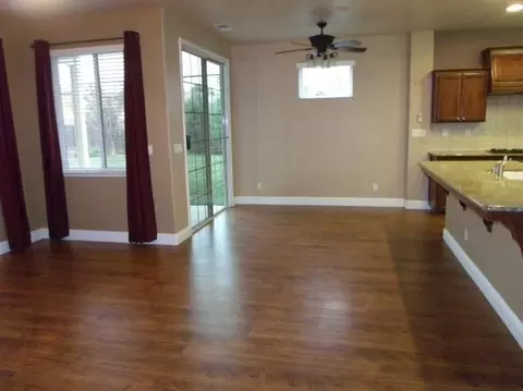 1143 N Applegate Ave, Clovis, CA 93611 photo 10