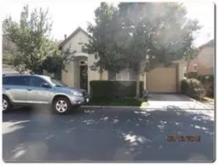 748 W Bordeaux Ln, Clovis, CA 93619 photo 1