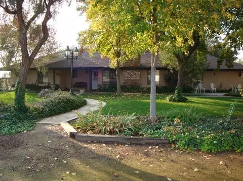 36710 Kensington Dr, Madera, CA 93636 photo 1